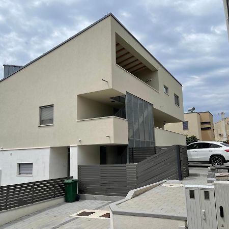 Kozino Apartments Luaran gambar